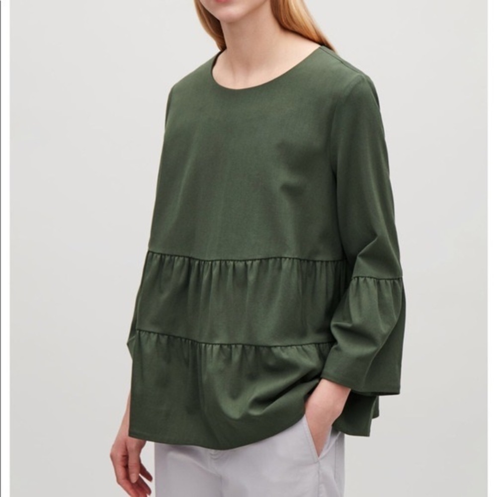 COS green  a line wool top bell‎ sleeve